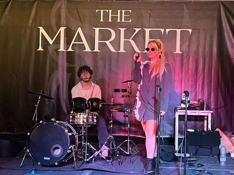 The-Market-27